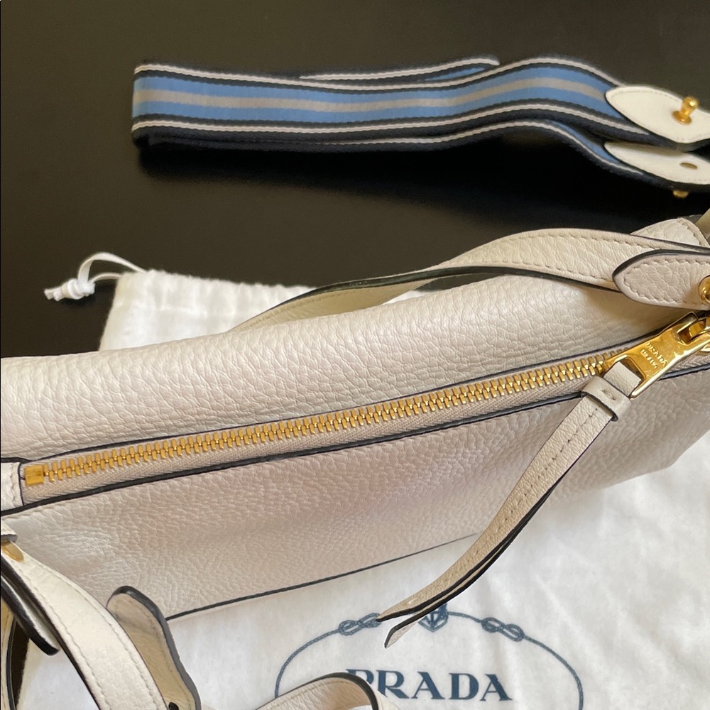 Prada Cream Leather Crossbody Bag - Picture 3 of 5